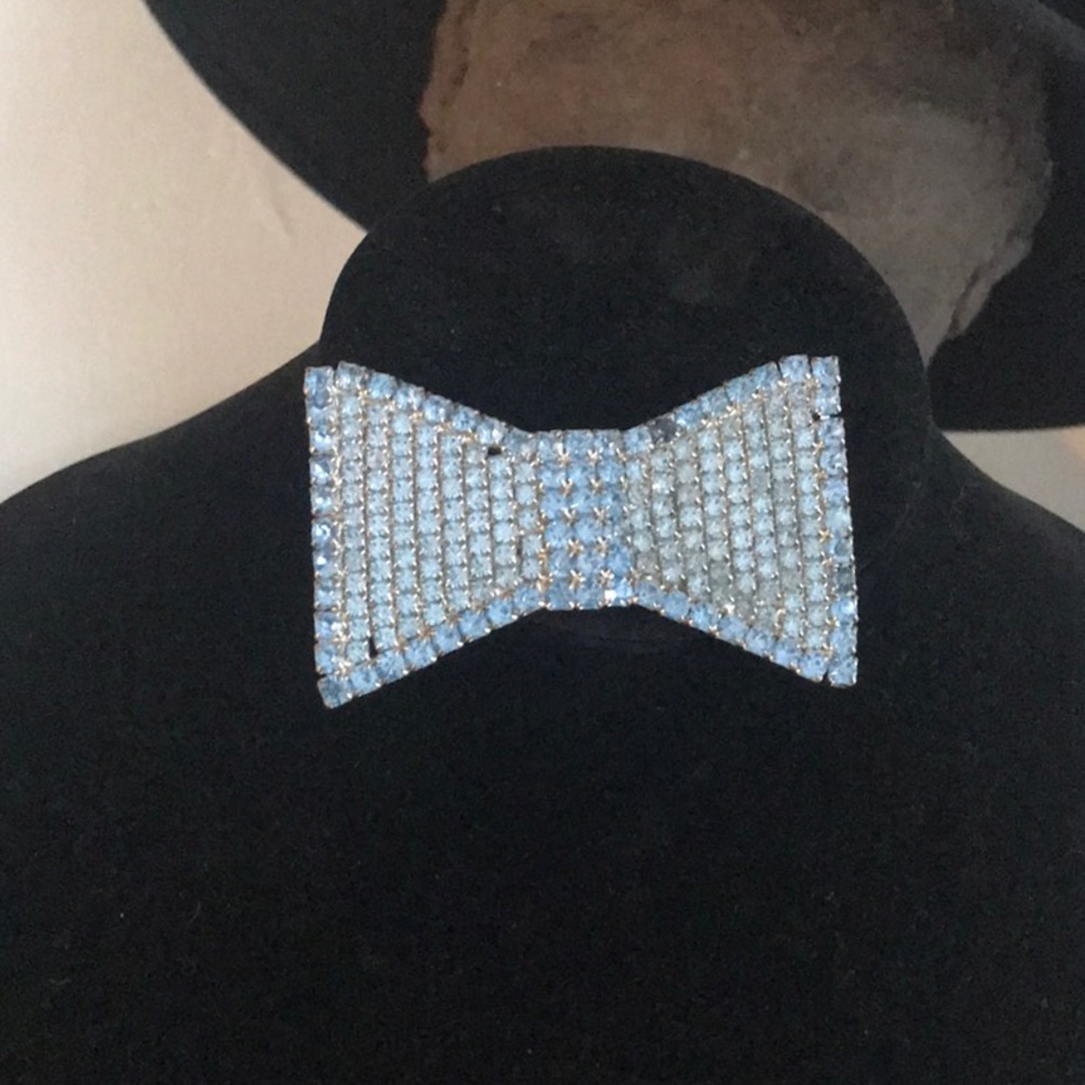 Vintage Blue Rhinestone Crystal Bow Tie Pin Brooch